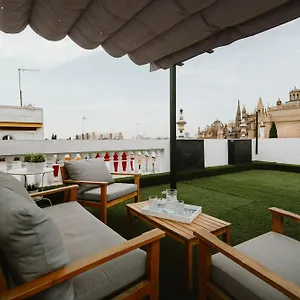 Complete Studio With Terrace - 1bth- La Giralda Sevilla
